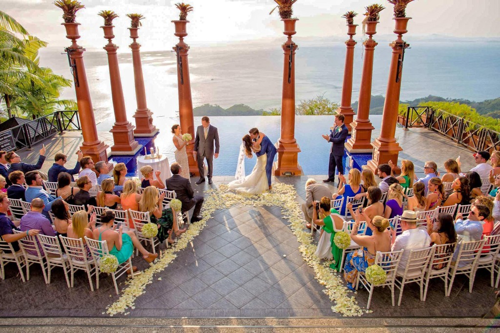 Wedding-ceremony-at-Zephyr-