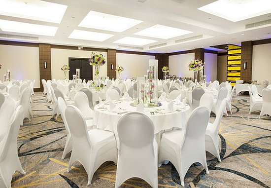 carara-ballroom-reception